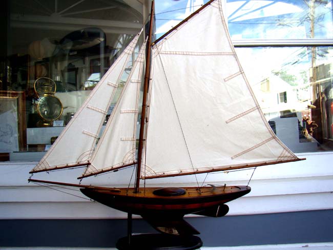 A small Nantucket sloop pond boat circa 1940-1950